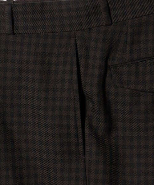 UNITED ARROWS（ユナイテッドアローズ）の「モダンチェック ノープリーツ ワイドストレート パンツ（スラックス・メンズ・オリーブ/ベージュ・M/L/S/XL）」の13枚目の写真