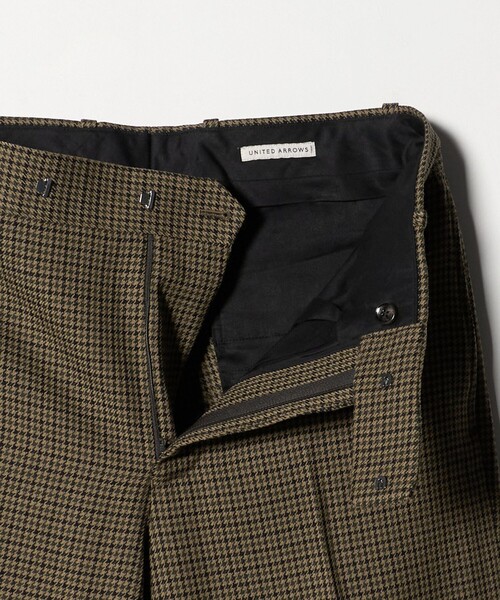 UNITED ARROWS（ユナイテッドアローズ）の「モダンチェック ノープリーツ ワイドストレート パンツ（スラックス・メンズ・オリーブ/ベージュ・M/L/S/XL）」の21枚目の写真
