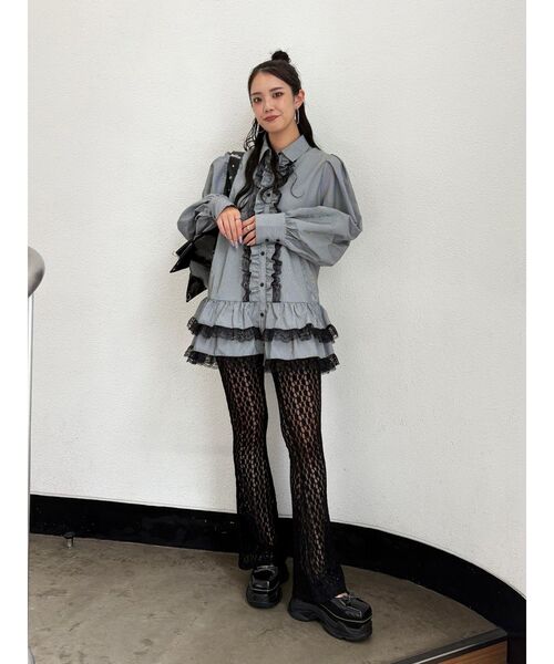 jouetie（ジュエティ）の「レースフリルチュニックシャツ（シャツ/ブラウス・レディース・ブラック/オフホワイト/ネイビー・MEDIUM）」の17枚目の写真