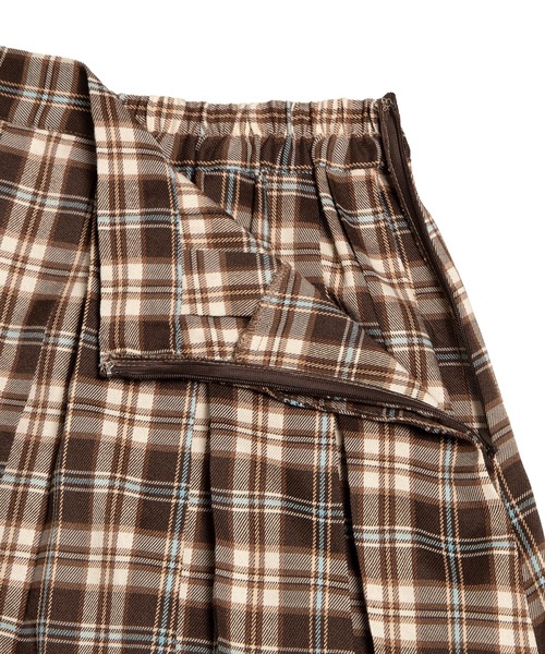 PUNYUS（プニュズ）の「チェックプリーツロングスカート（スカート・レディース・ブラウン/ブルー・1/2/3/4）」の16枚目の写真