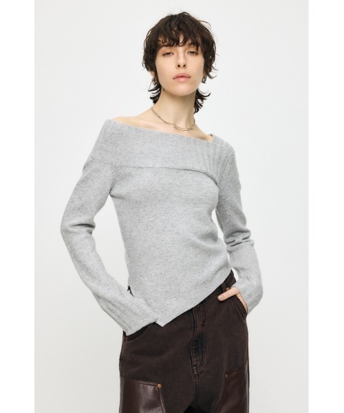 MOUSSY（マウジー）の「【新色登場】ASYMMETRY トップス（ニット/セーター・レディース・杢グレー/ブラウン/ネイビー/レッド/ブルー/アイボリー/ブラック・FREE）」の4枚目の写真