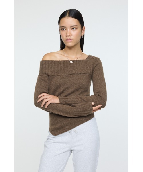 MOUSSY（マウジー）の「【新色登場】ASYMMETRY トップス（ニット/セーター・レディース・杢グレー/ブラウン/ネイビー/レッド/ブルー/アイボリー/ブラック・FREE）」の21枚目の写真