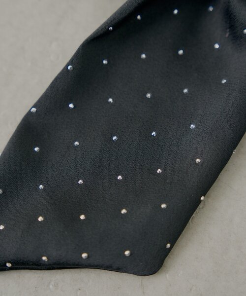 Chico（チコ）の「スタッズデザインBIGリボンバレッタ（バレッタ/ヘアクリップ・レディース・ブラック/アイボリー/ブラウン・FREE）」の6枚目の写真