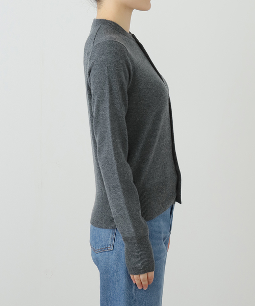 extreme cashmere（エクストリーム　カシミヤ）の「EXTREME CASHMERE X LITTLE2：カーディガン（ニット/セーター・レディース・グレー/ピンク・FREE）」の7枚目の写真