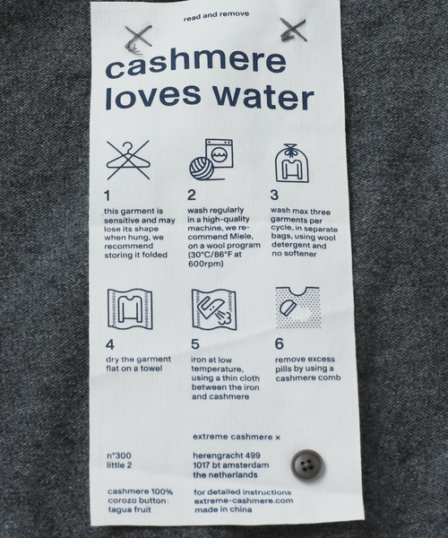 extreme cashmere（エクストリーム　カシミヤ）の「EXTREME CASHMERE X LITTLE2：カーディガン（ニット/セーター・レディース・グレー/ピンク・FREE）」の12枚目の写真
