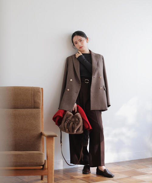 NATURAL BEAUTY BASIC（ナチュラルビューティーベーシック）の「◇＜CLASSY. お仕事名品Award 2025＞「ジャケット賞」ダブルブレストボクシージャケットII（テーラードジャケット・レディース・ブラック系その他/ブラウン系その他/ベージュ系その他/ネイビー・SMALL/MEDIUM）」の10枚目の写真