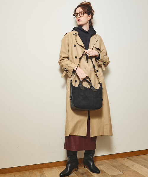 LOWELL things（ロウェル　シングス）の「Velu / 2WAYスエードボストンバッグ（ボストンバッグ・レディース・ブラック/ダークブラウン・フリー）」の9枚目の写真