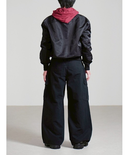 Chikashitsu +(チカシツプラス)の「【Chikashitsu +】zip up design bomber blouson / 【チカシツプラス】ジップアップデザインボンバーブルゾン(MA-1・メンズ・ブラック・S/L)」の7枚目の写真