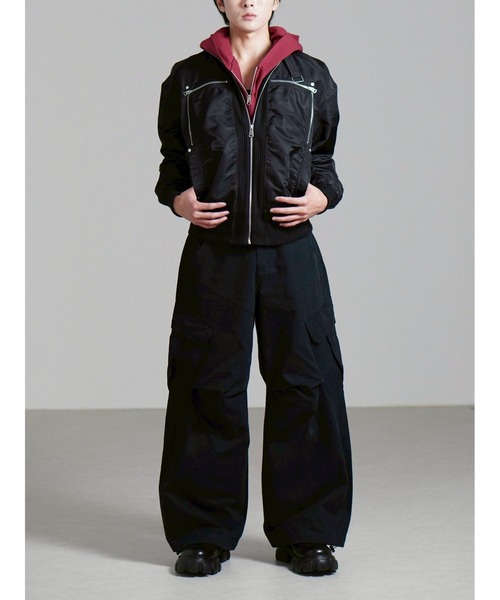 Chikashitsu +(チカシツプラス)の「【Chikashitsu +】zip up design bomber blouson / 【チカシツプラス】ジップアップデザインボンバーブルゾン(MA-1・メンズ・ブラック・S/L)」の5枚目の写真