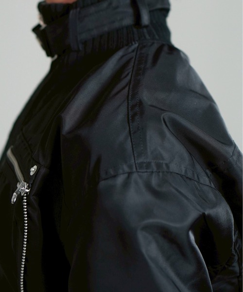 Chikashitsu +(チカシツプラス)の「【Chikashitsu +】zip up design bomber blouson / 【チカシツプラス】ジップアップデザインボンバーブルゾン(MA-1・メンズ・ブラック・S/L)」の14枚目の写真