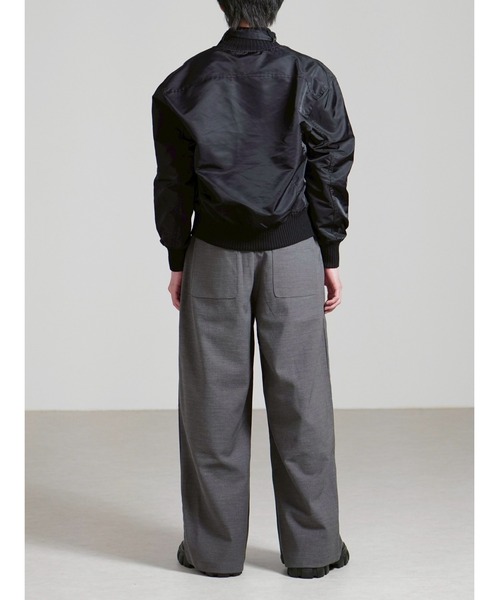 Chikashitsu +(チカシツプラス)の「【Chikashitsu +】zip up design bomber blouson / 【チカシツプラス】ジップアップデザインボンバーブルゾン(MA-1・メンズ・ブラック・S/L)」の22枚目の写真