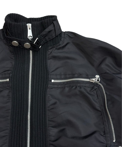 Chikashitsu +(チカシツプラス)の「【Chikashitsu +】zip up design bomber blouson / 【チカシツプラス】ジップアップデザインボンバーブルゾン(MA-1・メンズ・ブラック・S/L)」の8枚目の写真