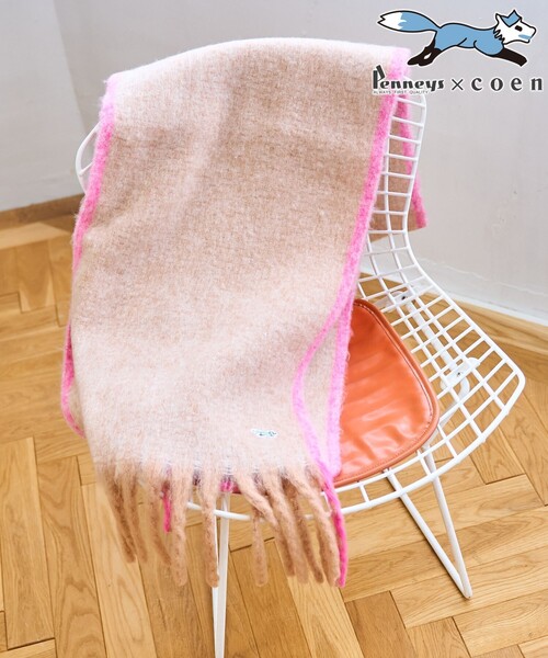 PENNEYS（ぺニーズ）の「【PENNEYS（ぺニーズ）別注】配色ラインマフラー（マフラー・レディース・オフホワイト/グレー/ブラック/ブラウン・FREE）」の4枚目の写真