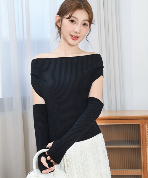 Anely（アネリー）の「アームカバー付き オフショル リブ ニット プルオーバー（ニット/セーター・レディース・グレー/ブラック/アイボリー/ベージュ/ブラウン・FREE）」の6枚目の写真