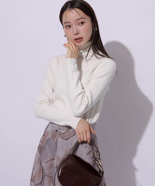 Mystrada(マイストラーダ)の「ベーシックタートルニット(ニット/セーター・レディース・ホワイト/ピンク/グレー/ブラック/ピンク系その他・38)」の18枚目の写真