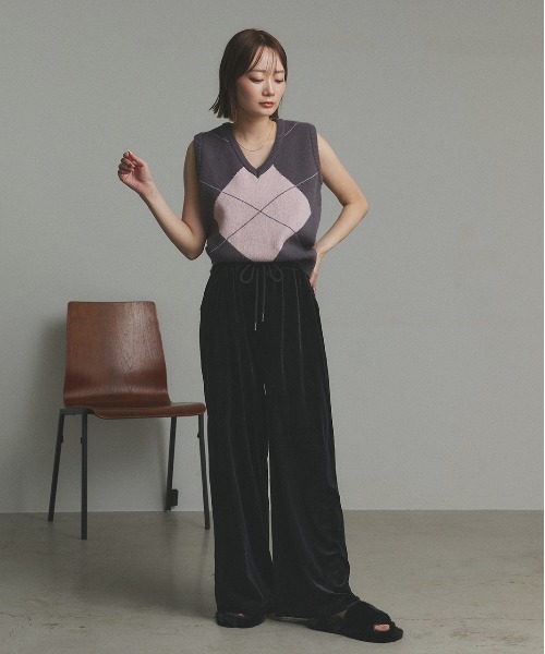 ad thie(アドティエ)の「ベロア イージーロングパンツ(その他パンツ・レディース・ダークブラウン/ブラック/チャコール・FREE)」の14枚目の写真