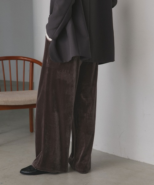 ad thie(アドティエ)の「ベロア イージーロングパンツ(その他パンツ・レディース・ダークブラウン/ブラック/チャコール・FREE)」の21枚目の写真