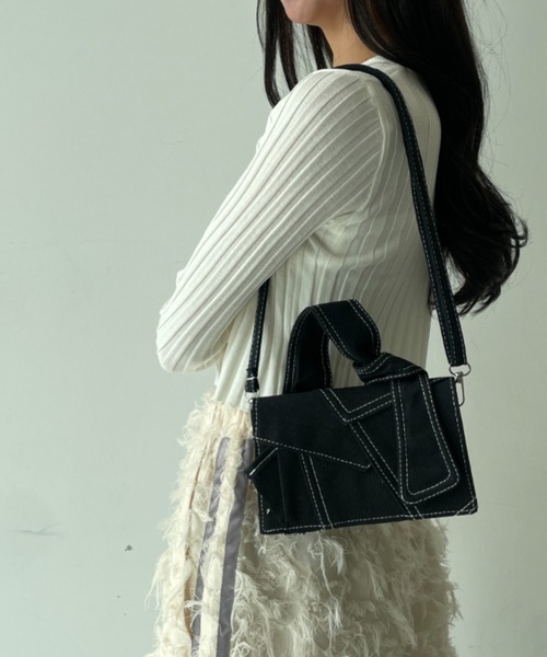 Loco Ocean(ロコオーシャン)の「【ステッチ】カラーデニム フリル / ミニバッグ ショルダーバッグ(ショルダーバッグ・レディース・ブラック/ホワイト・ONE SIZE)」の2枚目の写真