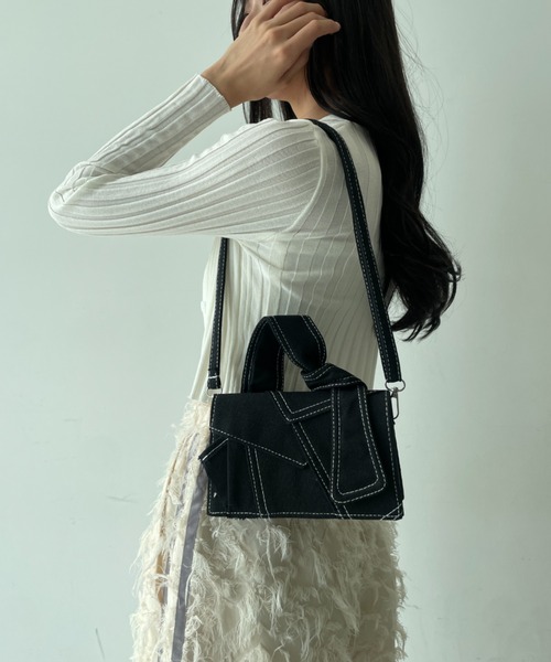 Loco Ocean(ロコオーシャン)の「【ステッチ】カラーデニム フリル / ミニバッグ ショルダーバッグ(ショルダーバッグ・レディース・ブラック/ホワイト・ONE SIZE)」の16枚目の写真