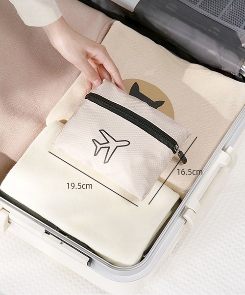 florist(フローリスト)の「【キャリーオン対応・約25L】 撥水 パッカブルライトトラベルバッグ/ サブバッグ(トラベルグッズ・レディース・ブラック/ダークパープル/クリーム/グレー・FREE)」の11枚目の写真