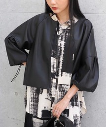 Three Four Time（スリーフォータイム）の「フレアスリーブフェイクレザージャケット（ノーカラージャケット）」
