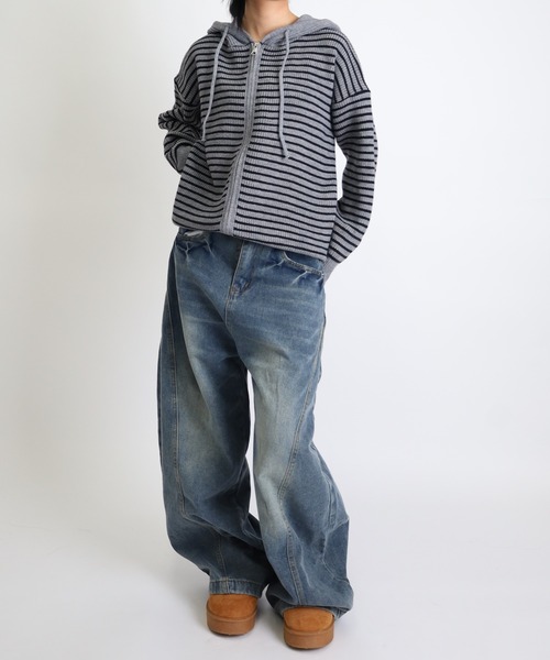 Vini(ヴィニ)の「ボーダーニットジップアップフードパーカー(ニット/セーター・レディース・アイボリー/グレー・FREE)」の7枚目の写真