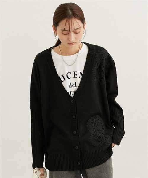 nissen（ニッセン）の「肩レースデザインオーバーサイズドルマンカーディガン（ニット/セーター・レディース・チャコールグレー/ブラック・FREE）」の21枚目の写真