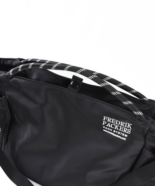 FREDRIK PACKERS(フレドリックパッカーズ)の「【FREDRIK PACKERS】2WAY PLAY TOTE ショルダー トートバッグ(トートバッグ・レディース・ブラック・FREE)」の4枚目の写真