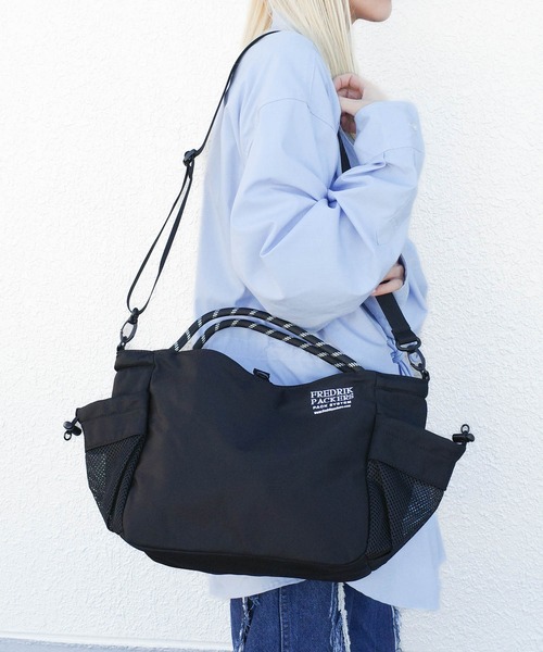 FREDRIK PACKERS(フレドリックパッカーズ)の「【FREDRIK PACKERS】2WAY PLAY TOTE ショルダー トートバッグ(トートバッグ・レディース・ブラック・FREE)」の13枚目の写真