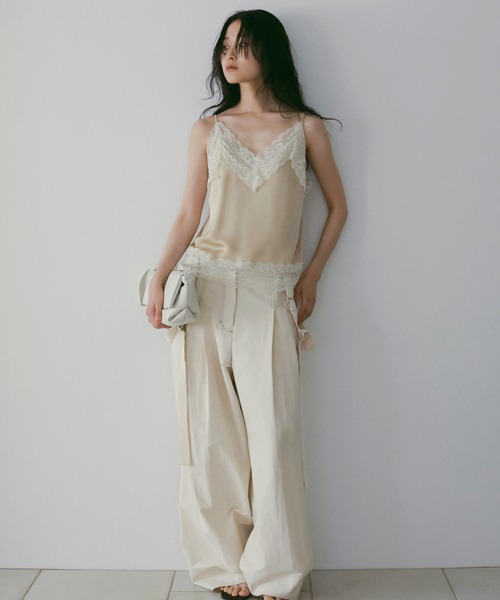 anuke（アンヌーク）の「Ecoleather Wrap Bag（トートバッグ・レディース・ブラック/アイボリー・FREE）」の3枚目の写真