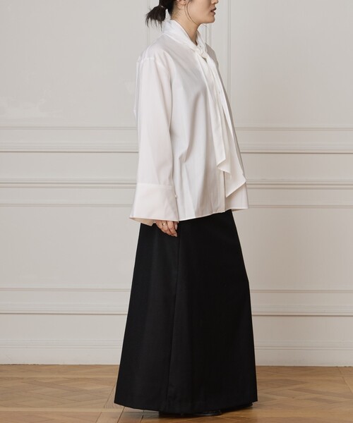 IENA LA BOUCLE（イエナラブークル）の「IENA LA BOUCLE コットンフロンタブルボウタイブラウス（シャツ/ブラウス・レディース・ブルー/ホワイト・FREE）」の9枚目の写真