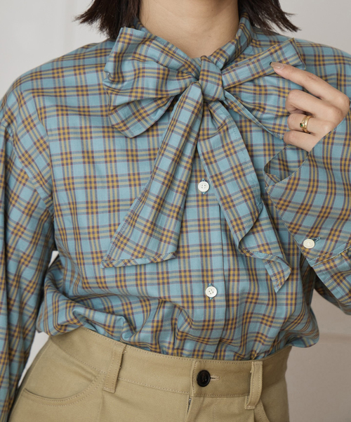 IENA LA BOUCLE（イエナラブークル）の「IENA LA BOUCLE コットンフロンタブルボウタイブラウス（シャツ/ブラウス・レディース・ブルー/ホワイト・FREE）」の22枚目の写真