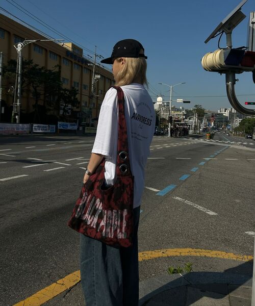 BLACKPURPLE(ブラックパープル)の「デュースロングハンドルバッグ Deux-Eyelet Long Handle Bag_Red(メッセンジャーバッグ・レディース・レッド・FREE)」の12枚目の写真