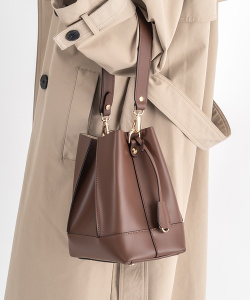 GIANNI NOTARO（ジャンニノターロ）の「【GIANNI NOTARO 】縦長ハンドバッグ　ショルダーバッグ　本革（ショルダーバッグ・レディース・ブラック/ベージュ/ダークブラウン/ブラウン・FREE）」の14枚目の写真