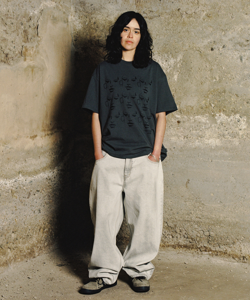 WKNDRS(ウィーキャンドース)の「FACE DENIM PANTS (S.GREY)(デニムパンツ・レディース・その他・MEDIUM/LARGE/X-LARGE/SMALL)」の8枚目の写真