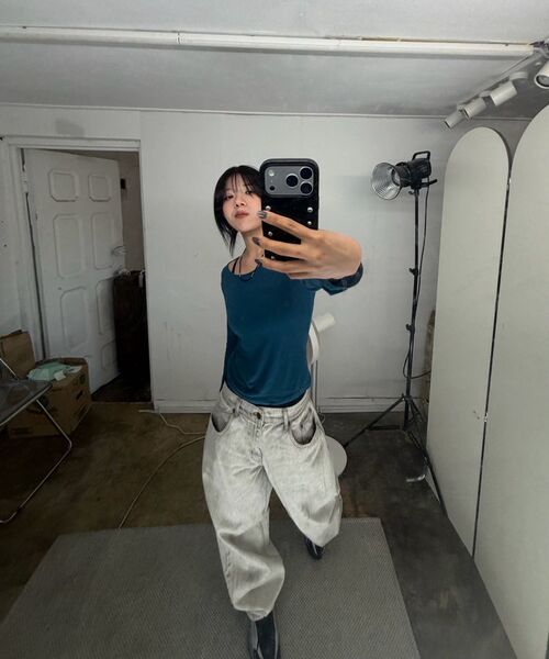WKNDRS(ウィーキャンドース)の「FACE DENIM PANTS (S.GREY)(デニムパンツ・レディース・その他・MEDIUM/LARGE/X-LARGE/SMALL)」の12枚目の写真