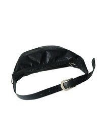 H-Buckle Banana Leather Bag (black)