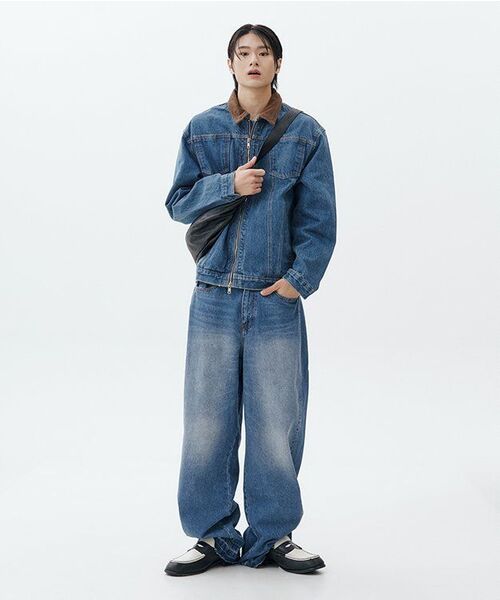 IUGAMAKARAS(イウガマカラス)の「H-Buckle Banana Leather Bag (black)(メッセンジャーバッグ・レディース・その他・FREE)」の21枚目の写真