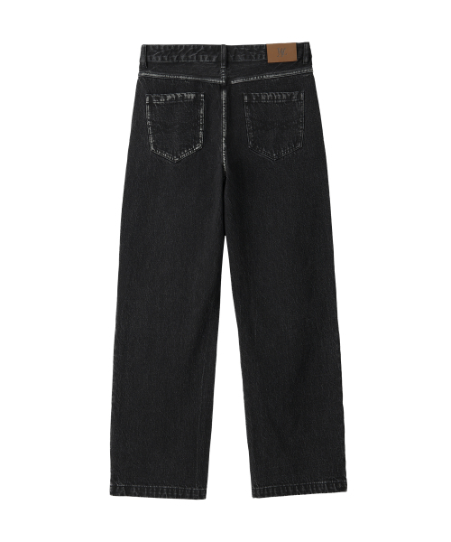 WOOALONG(ウアロン)の「Grain Curved Seam Washed Denim Pants - BLACK(デニムパンツ・メンズ・ブラック・SMALL/MEDIUM/LARGE)」の2枚目の写真