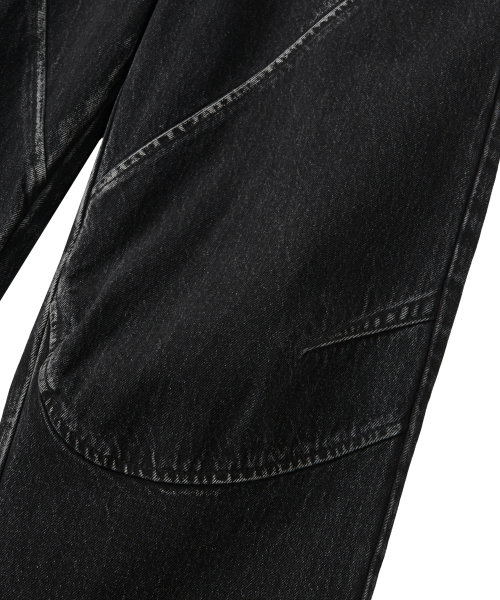 WOOALONG(ウアロン)の「Grain Curved Seam Washed Denim Pants - BLACK(デニムパンツ・メンズ・ブラック・SMALL/MEDIUM/LARGE)」の8枚目の写真