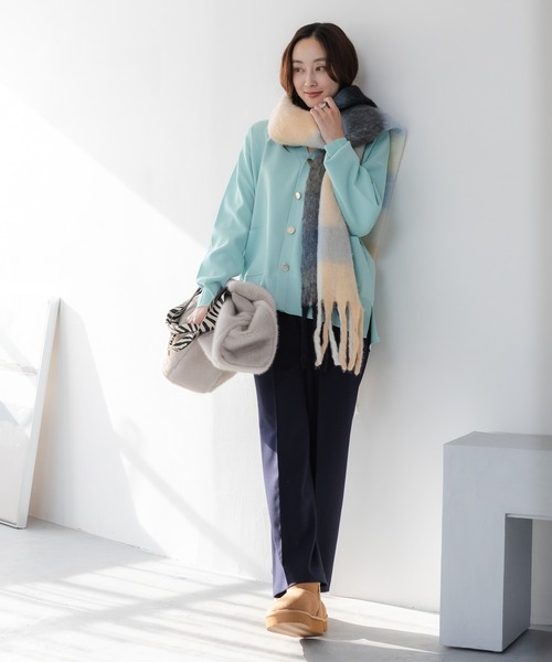 Elura（エルーラ）の「パネルチェックマフラー/591466（マフラー・レディース・ブルー/ベージュ・ONE SIZE）」の11枚目の写真
