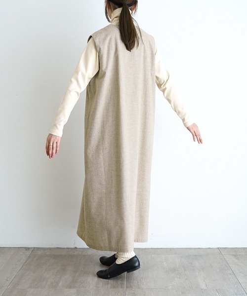 オオカミとフクロウ（オオカミとフクロウ）の「フクロウとたなびく千鳥のスローダンス（ワンピース・レディース・ブラック系その他/ベージュ系その他・FREE）」の5枚目の写真