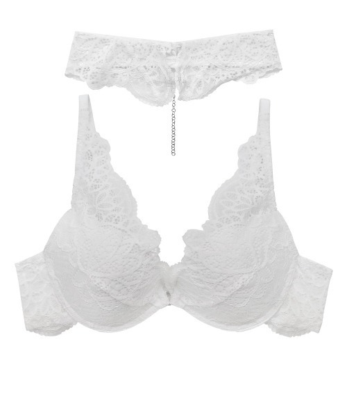 ANNEBRA（アンブラ）の「Melodie チョーカー付きデコルテレースモールドカップブラジャー（ブラジャー・レディース・ブラック/ホワイト・B70/B75/C70/C75/C80/D70/D75/D80/E70/E75/E80/F70/F75/G70/G75）」の16枚目の写真