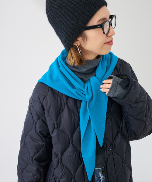 FRAMeWORK（フレームワーク）の「AQUA サンカクストール（ストール/ショール・レディース・イエロー/サックスブルー/チャコールグレー・FREE）」の2枚目の写真