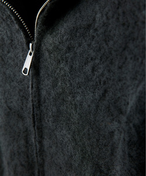 INTER FACTORY（インターファクトリー）の「takumu（MUU STUDIO） - Shaggy full-zip knit hoodie / シャギーフルジップニットパーカー（パーカー・メンズ・チャコールグレー/ブラック・3/2）」の21枚目の写真