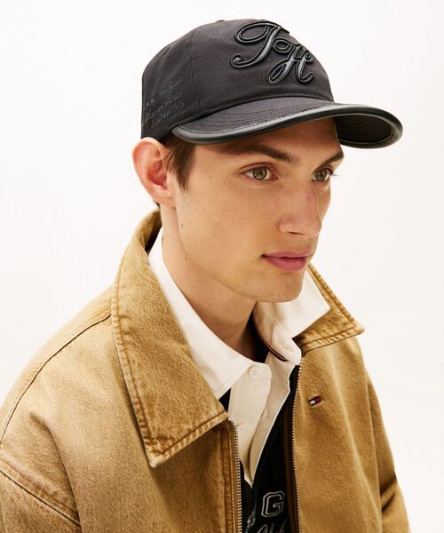 TOMMY HILFIGER(トミーヒルフィガー)の「スクリプトエレベート5パネルキャップ(キャップ・メンズ・ブラック/マルチ・FREE)」の5枚目の写真