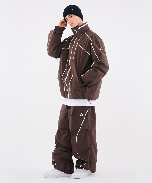 DOLL OUTERWEAR（ドラ アウターウェア）の「[DOLL x DUMDIDUM] 2526 スリックジャケット&パンツセット ダークチョコ 男女共用（セットアップ・レディース・その他・SMALL/MEDIUM/LARGE/X-LARGE）」の11枚目の写真