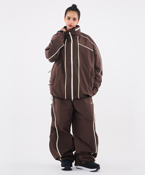 DOLL OUTERWEAR（ドラ アウターウェア）の「[DOLL x DUMDIDUM] 2526 スリックジャケット&パンツセット ダークチョコ 男女共用（セットアップ・レディース・その他・SMALL/MEDIUM/LARGE/X-LARGE）」の3枚目の写真