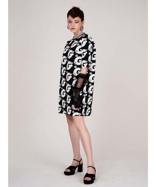 GREEDILOUS(グリディアス)の「Gグラフィックネオプレンワンピース(ワンピース・レディース・その他・SMALL/MEDIUM/LARGE/X-SMALL)」の4枚目の写真