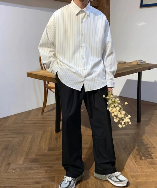 WYZ wear(ダブリューワイジィーウェア)の「オーバーサイズストライプシャツ/ユニセックス(シャツ/ブラウス・メンズ・ホワイト/ブラック・M/L/XL)」の6枚目の写真